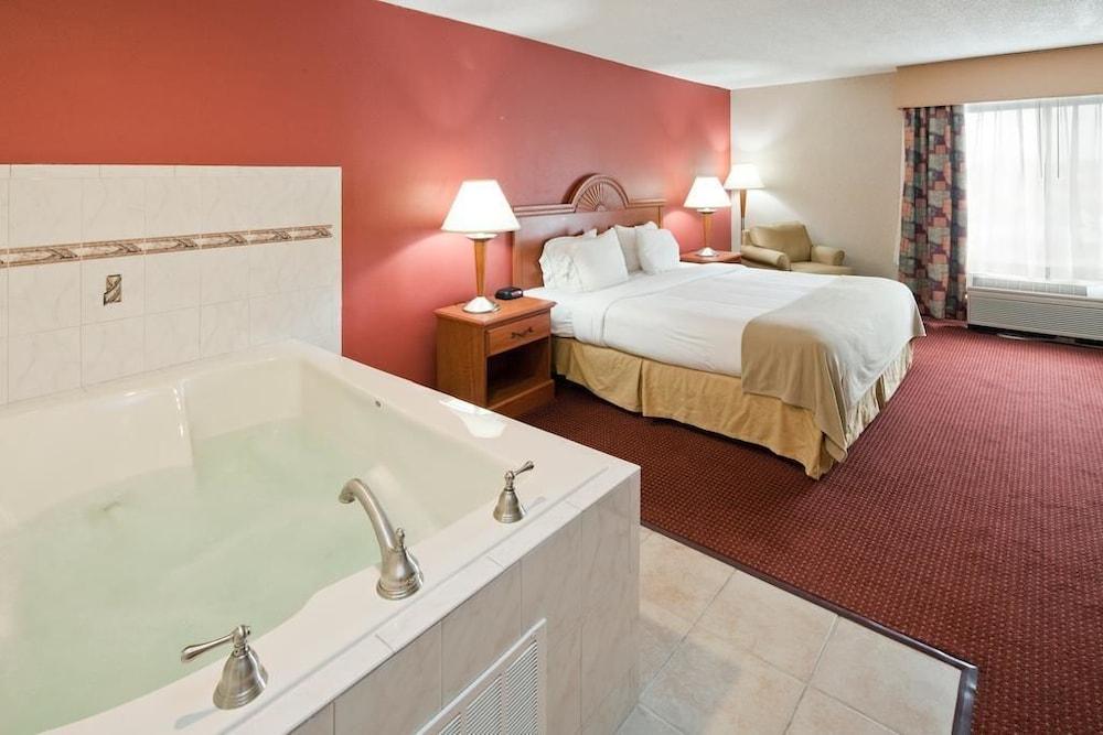 Holiday Inn Express Cincinnati-Lawrenceburg Exterior foto